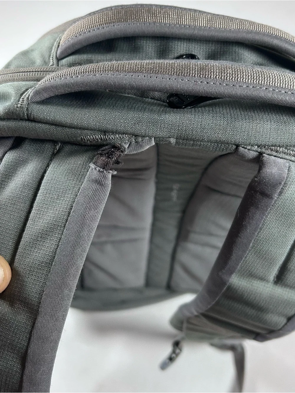 The North Face Pivoter Everyday Laptop Backpack Day Hike Bag Distressed See Pics